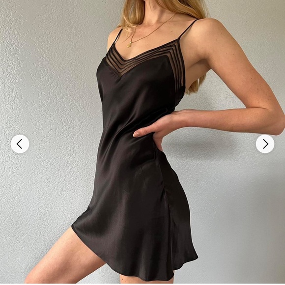 Victoria's Secret Women's Black Dress - Picture 6 of 11